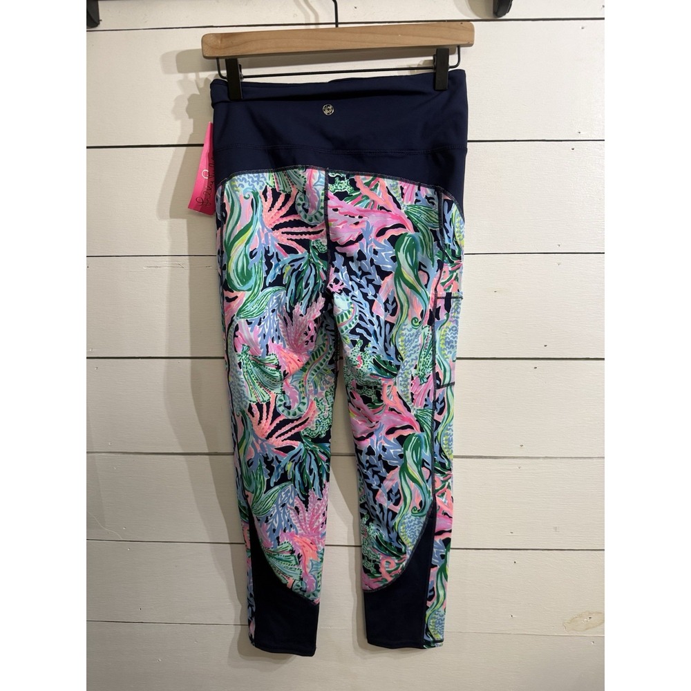 LILLY PULITZER Weekender High Rise Midi Legging BRINGING MERMAID BACK Medium NWT - Picture 3 of 7